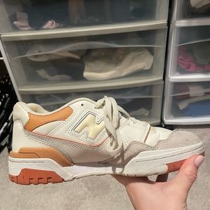 New balance 550- Au Lait Size 8.5 worn ONCE